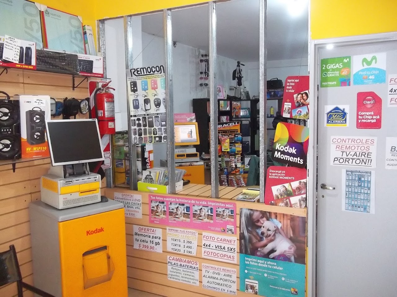 Mostrador de atención al cliente en ZOOM Castelar